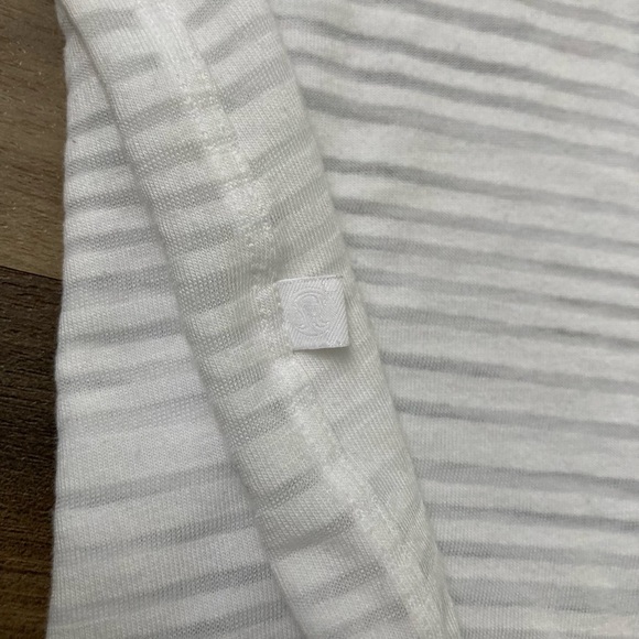 [Lululemon] Clear and Present Muscle Tank White 6 - Picture 8 of 8